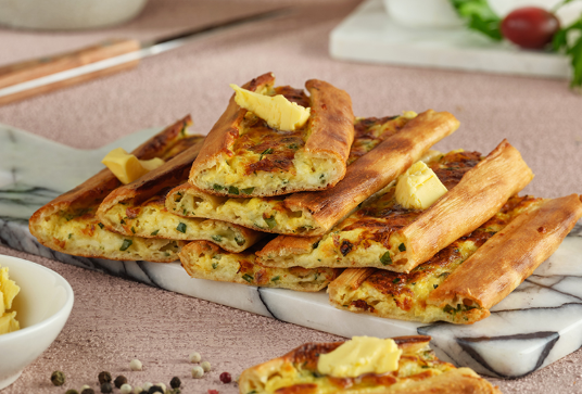 Bafra Pidesi Köy Peynirli